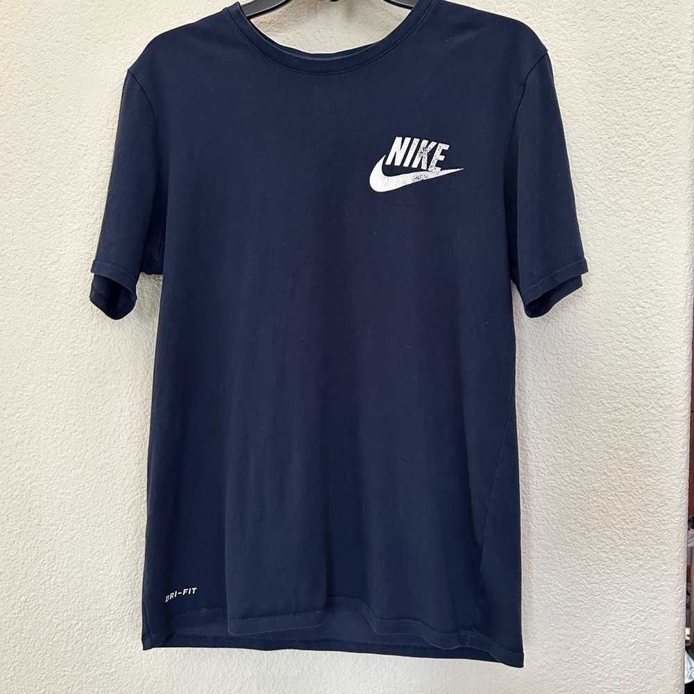 The Nike Tee unisex athletic cut dri-fit size M navy